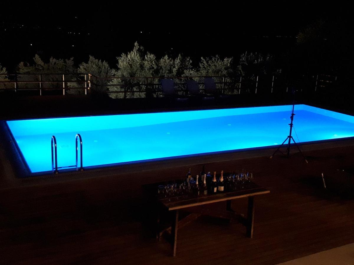 Villa Kalamos / Sea View And Pool Nearby Athens מראה חיצוני תמונה