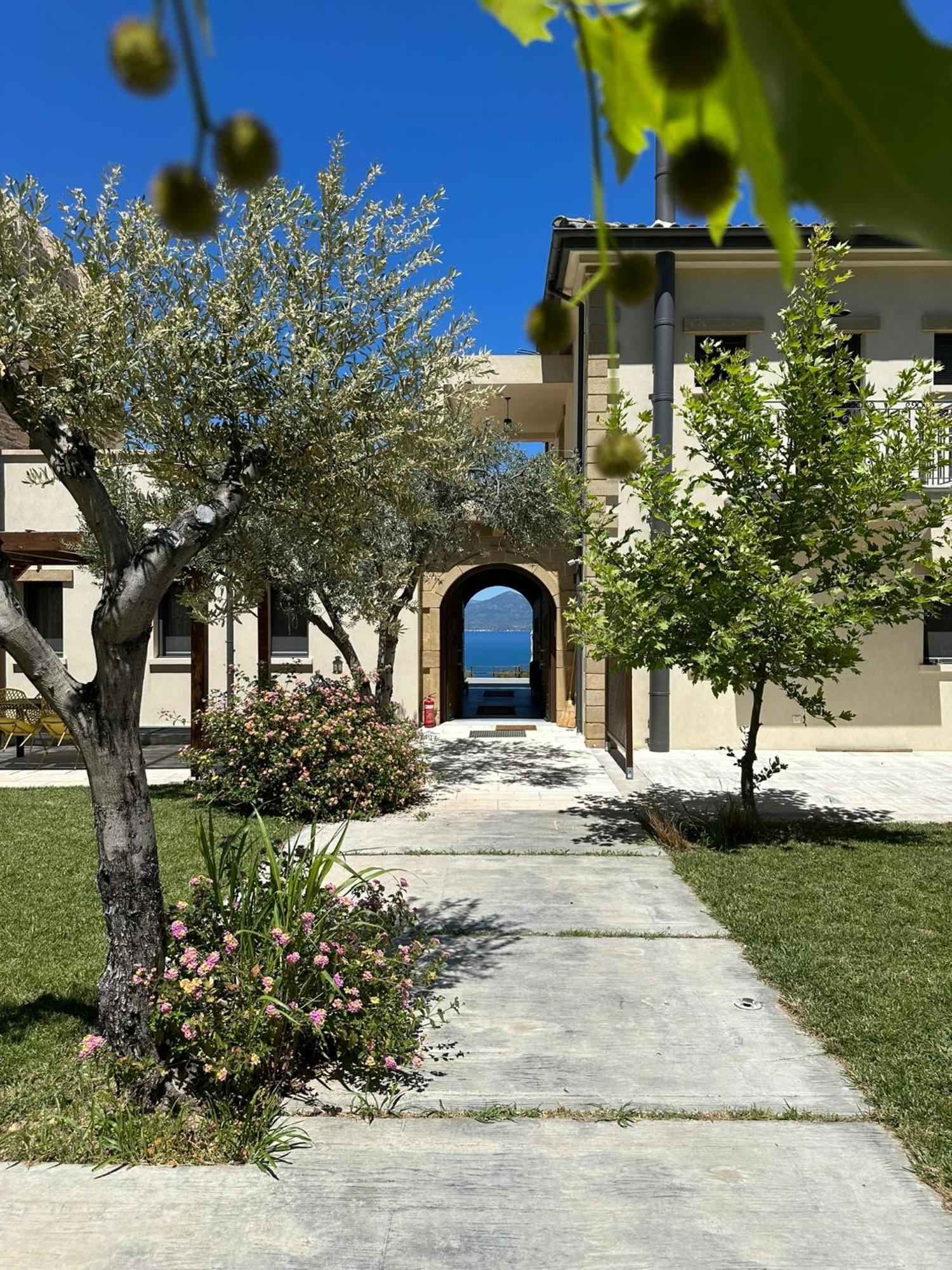 Villa Kalamos / Sea View And Pool Nearby Athens מראה חיצוני תמונה